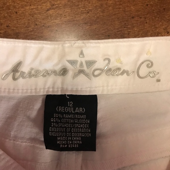 Arizona Jean Co Capri Pants - Picture 3 of 3